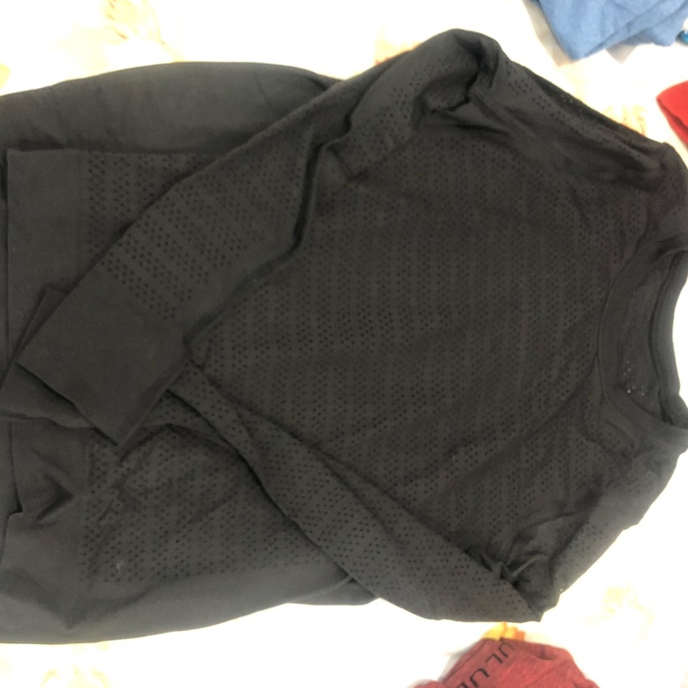 Lululemon sweater top